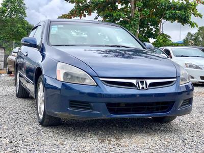 Honda Accord • 2006 • 100,000 km
