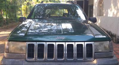 Jeep Cherokee • 2006 • 611 km