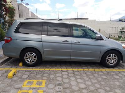 Honda Pilot • 2005 • 277,000 km