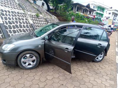 Toyota Corolla • 2003 • 86,000 km