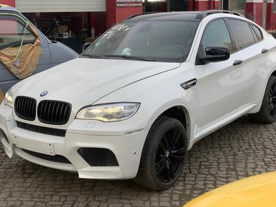 BMW X6 • 2012 • 170,000 km