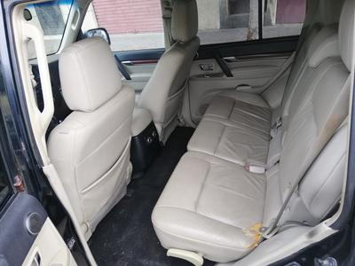 Mitsubishi Pajero • 2007 • 284,000 km