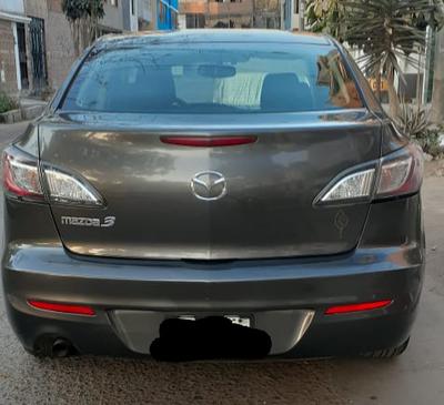 Mazda 3 • 2013 • 82,000 km
