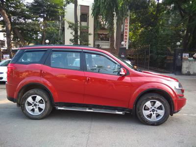 Mahindra XUV500 • 2012 • 14 km