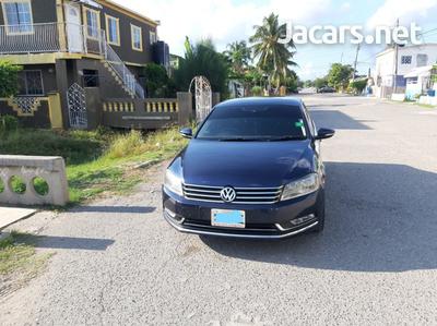 Volkswagen Passat • 2013 • 90,000 km