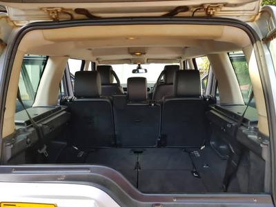 Land Rover Discovery • 2006 • 111,000 km