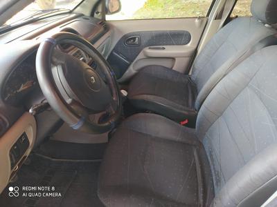 Renault Symbol • 2005 • 200,000 km