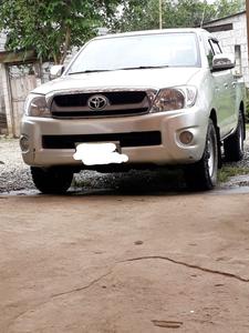 Toyota Hilux • 2010 • 141,000 km