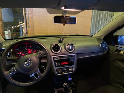 Volkswagen Gol • 2015 • 77,000 km