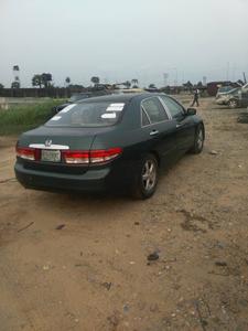 Honda Accord • 2003 • 25,000 km