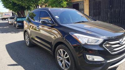 Hyundai Santa Fe • 2014 • 60,000 km