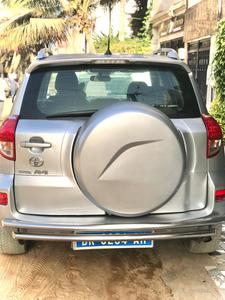Toyota RAV4 • 2006 • 212,829 km