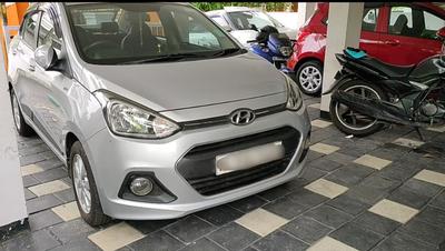 Hyundai Accent • 2015 • 16 km