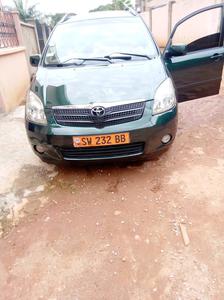 Toyota Corolla Verso • 2005 • 12,000 km