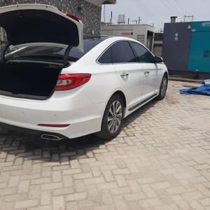 Hyundai Sonata • 2015 • 230,000 km