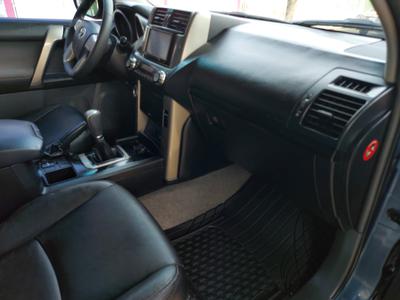 Toyota Land Cruiser • 2013 • 100 km