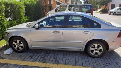 Volvo S40 • 2007 • 328,000 km