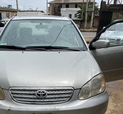 Toyota Corolla • 2003 • 310,000 km