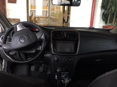 Renault Logan • 2017 • 38,000 km