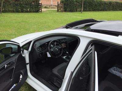 Volkswagen Golf • 2018 • 30,000 km