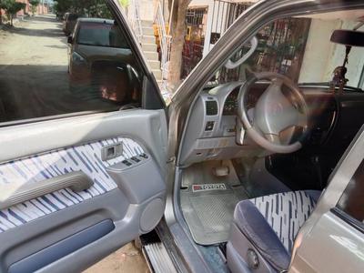 Toyota Land Cruiser • 1999 • 250,000 km