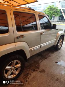 Jeep  • 2009 • 130,000 km