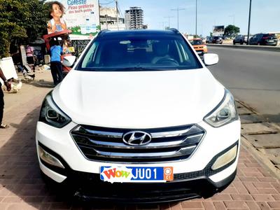 Hyundai Santa Fe • 2016 • 135,000 km