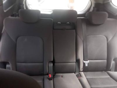 Hyundai Santa Fe • 2016 • 116,000 km