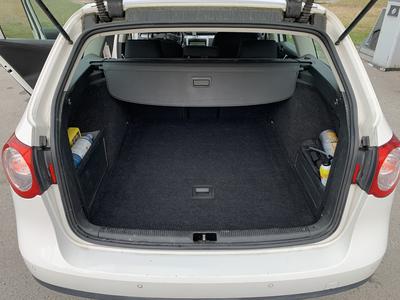 Volkswagen Passat Variant • 2009 • 25,200 km