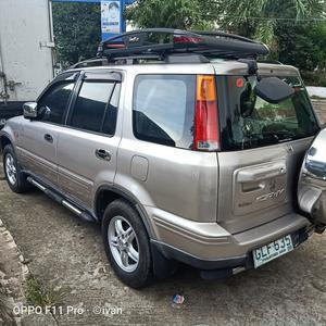 Honda CR-V • 2000 • 11,000 km