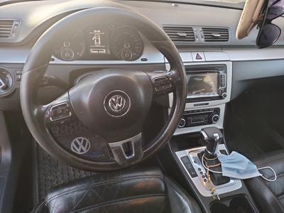 Volkswagen Passat CC • 2009 • 245,000 km