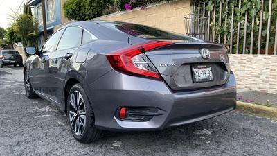 Honda Civic • 2016 • 60,000 km