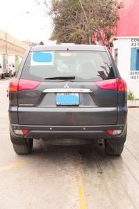 Mitsubishi Pajero Sport • 2013 • 98,690 km