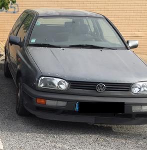 Volkswagen Golf • 1995 • 274,832 km