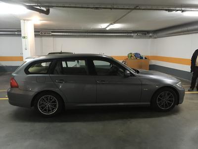 BMW i3 • 2010 • 98,000 km