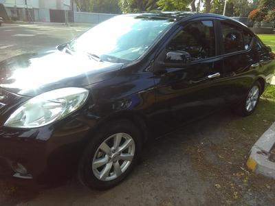 Nissan Versa • 2013 • 117,000 km