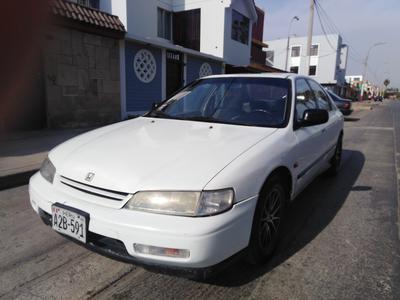 Honda Accord • 1995 • 200,000 km