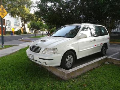 Kia Carnival • 2001 • 222,500 km