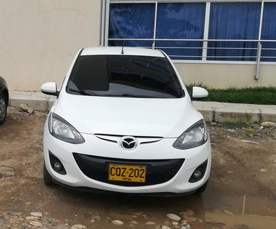 Mazda 2 • 2011 • 76,000 km