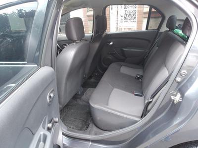 Renault Logan • 2018 • 20,000 km