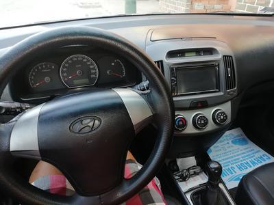 Hyundai Elantra • 2010 • 142,000 km