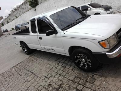 Toyota Hilux • 1999 • 11,000 km