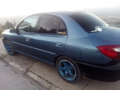 Kia Rio • 2001 • 200 km