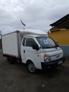 Hyundai H1 • 2005 • 130,000 km