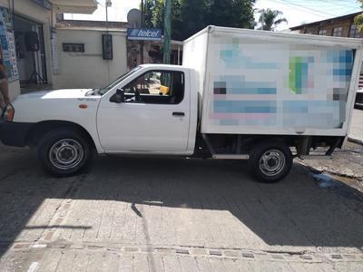 Nissan Np300 • 2014 • 80,000 km