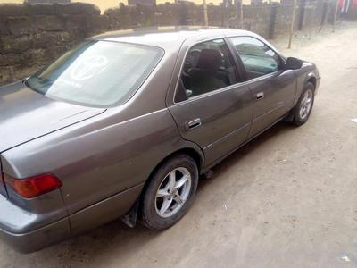 Toyota Camry • 2001 • 25,000 km