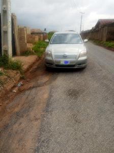 Toyota Avensis • 2005 • 124,345 km