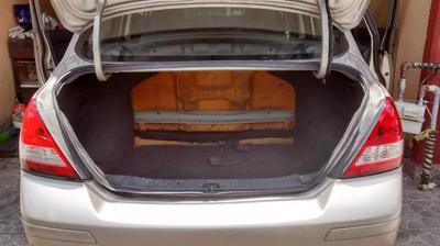 Nissan Tiida • 2010 • 120,000 km