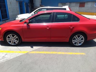 Volkswagen Jetta • 2015 • 90,000 km