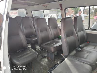 Nissan Urvan • 1999 • 320,000 km